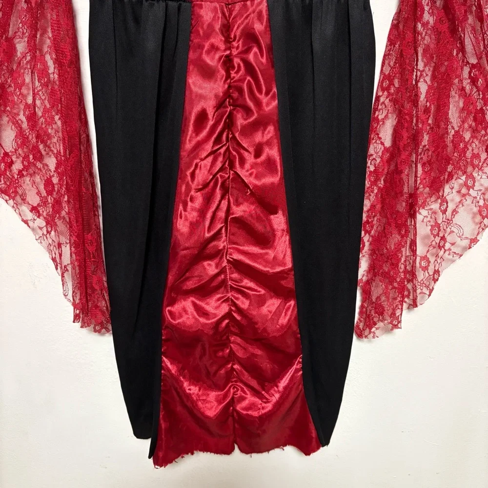 WAY to CELEBRATE Vampire Costume Girl